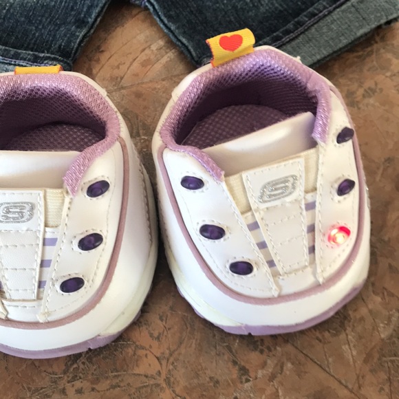 Build a Bear vintage matching set with light up Skechers sneakers - Picture 4 of 11